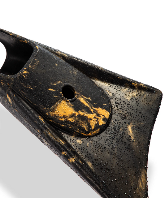 90th-anniversary-churchill-swimfins-d2 7_CHURCHILL_PRODPIC_ZOOM7.webp